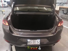 Se vende urgemente Mazda 3 2020 en Naucalpan de Juárez