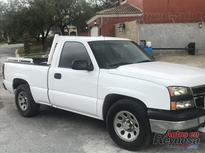 Chevrolet Silverado 2007 6 cil automatica mexicano