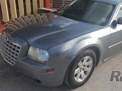 Chrysler 300 2006 6 cil automático americano