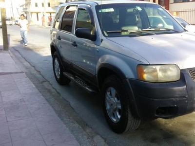 Ford Escape 2002 6 cil automatica 4x4 regularizada