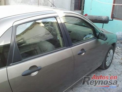 Ford Focus 2005 4 cil automático regularizado