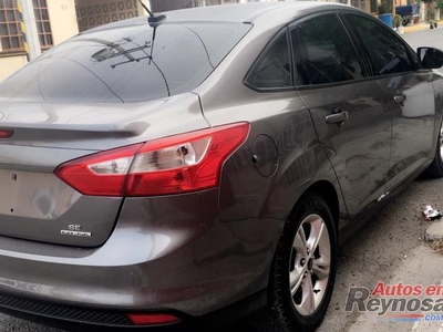 Ford Focus 2013 4 cil automático americano