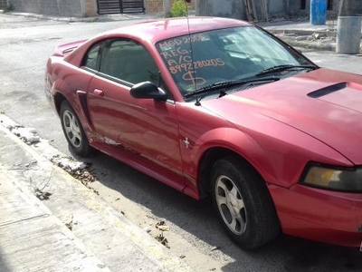 Ford Mustang 2000 6 cil automático regularizado