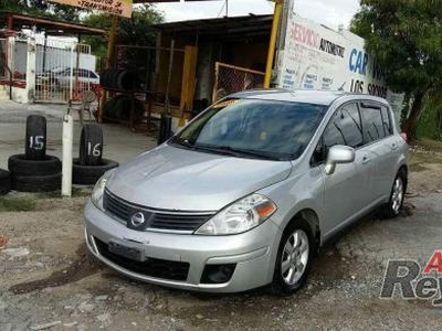 Nissan Versa 2008 4 cil automático americano