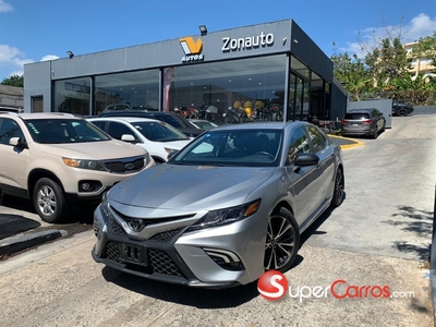 Toyota Camry SE 2018