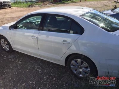 Volkswagen Jetta 2013 5 cil automático americano