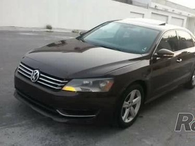 Volkswagen Passat 2012 5 cil automático americano