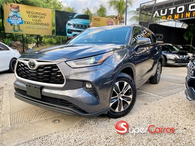 Toyota Highlander XLE 2021