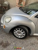 Carro Volkswagen Beetle 2005 en buen estadode único propietario en excelente estado