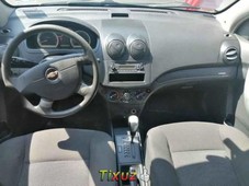 Chevrolet Aveo 2017 4p LT L4 16 Aut Linea anterio