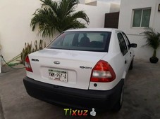 Coche impecable Ford Ikon con precio asequible