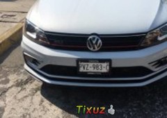 Coche impecable Volkswagen Jetta con precio asequible