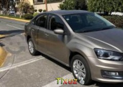 Coche impecable Volkswagen Vento con precio asequible