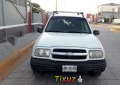 En venta carro Chevrolet Tracker 2000 en excelente estado