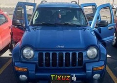En venta un Jeep Liberty 2004 Automático muy bien cuidado