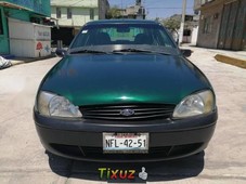 Ford Ikon 2003 impecable