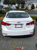 Hyundai Elantra precio muy asequible