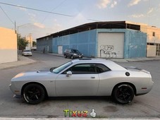Impecable Dodge Challenger