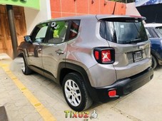 Impecable Jeep renegade sport 2017