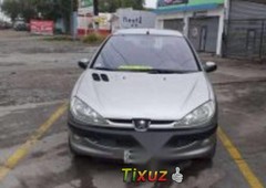 Pongo a la venta un Peugeot 206 en excelente condicción