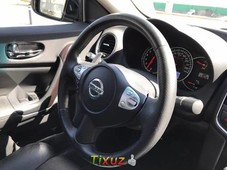 Precio de Nissan Maxima 2015