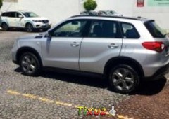 Quiero vender un Suzuki Vitara en buena condicción