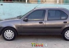 Quiero vender urgentemente mi auto Ford Ikon 2004 muy bien estado