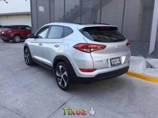 Quiero vender urgentemente mi auto Hyundai Tucson 2017 muy bien estado