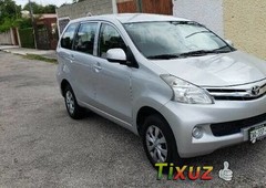 Quiero vender urgentemente mi auto Toyota Avanza 2012 muy bien estado