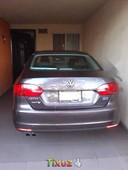 Quiero vender urgentemente mi auto Volkswagen Jetta 2011 muy bien estado
