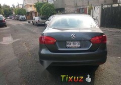 Quiero vender urgentemente mi auto Volkswagen Jetta 2011 muy bien estado