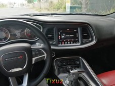 Se vende un Dodge Challenger 2016 por cuestiones económicas