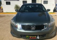 Se vende un Honda Accord 2010 por cuestiones económicas