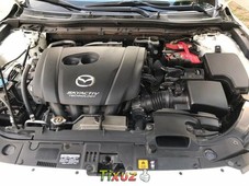 Se vende un Mazda Mazda 3 2016 por cuestiones económicas