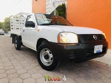 Se vende un Nissan NP300 2015 por cuestiones económicas