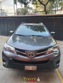 Se vende un Toyota RAV4 2015 por cuestiones económicas