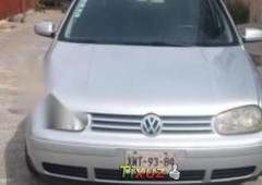 Se vende un Volkswagen Golf 2005 por cuestiones económicas
