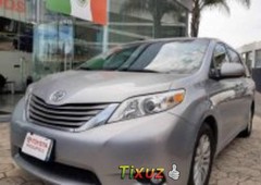 Se vende urgemente Toyota Sienna 2015 Automático en Puebla