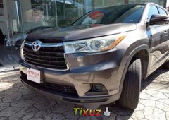 Toyota Highlander 2016