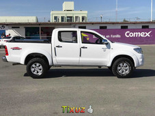 Toyota Hilux 2011 impecable