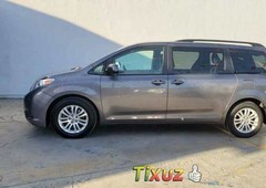 Toyota Sienna impecable en Tijuana más barato imposible