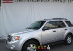Un carro Ford Escape 2012 en Cuajimalpa de Morelos