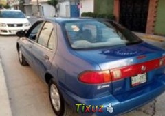 Un carro Nissan Sentra 1999 en Cuernavaca