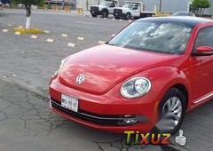 Un excelente Volkswagen Beetle 2013 está en la venta