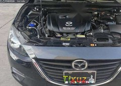 Un Mazda Mazda 3 2015 impecable te está esperando
