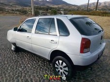 Un Volkswagen Pointer 2006 impecable te está esperando