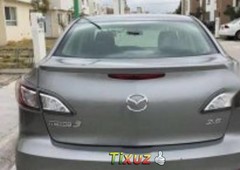 Urge Un excelente Mazda Mazda 3 2012 Automático vendido a un precio increíblemente barato en Queré