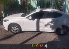 Urge Un excelente Mazda Mazda 3 2015 Automático vendido a un precio increíblemente barato en Guada