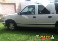 Urge Vendo excelente Chevrolet Suburban 1999 Automático en en San Luis Potosí