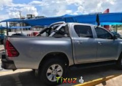 Urge Vendo excelente Toyota Hilux 2017 Manual en en Mérida